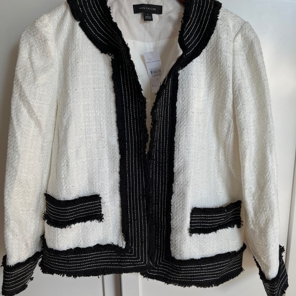 NWT Ann Taylor Black & Pearly White Jacket/Blazer SIZE 2 - Picture 3 of 7